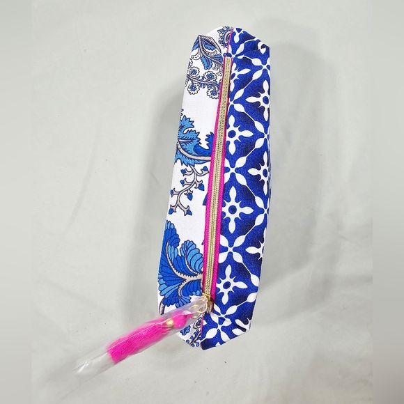 NEW! ESTEE LAUDER Blue Flower Printed  Cosmetic Makeup Bag, 2 Side Look, SAMPLES - Picture 9 of 16